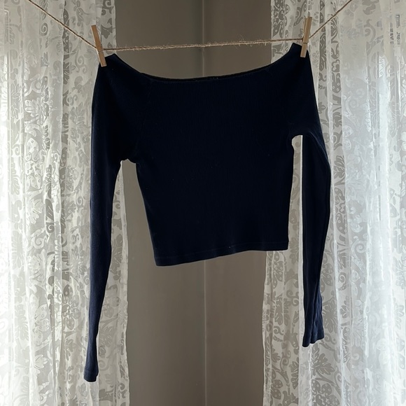 Brandy Melville Navy Scoop Neck Top - Picture 1 of 2